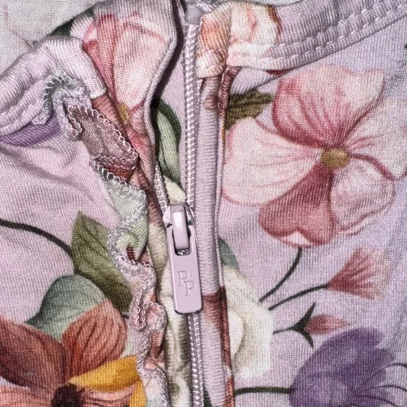 Posh peanut floral zippy sleeper - Picture 3 of 8